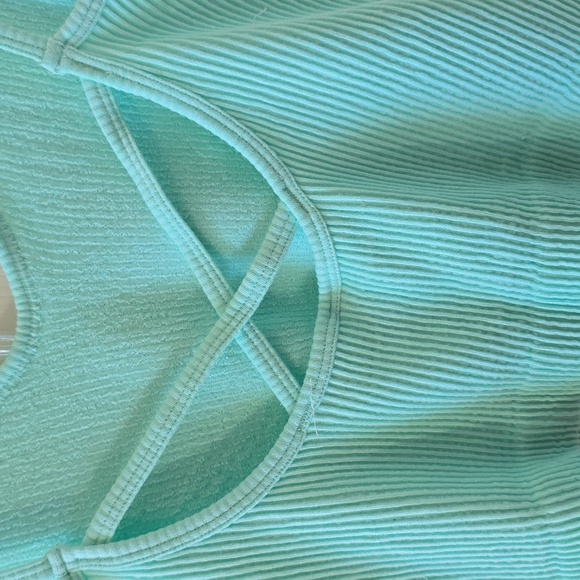ARIZONA JEAN CO BRAND WOMENS JUNIOR SIZE MINT GREEN TANK TOP CRISS-CROSS BACK XL - Picture 4 of 14